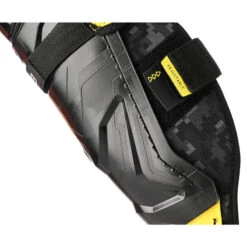 Bauer Supreme M3 Junior Hockey Shin Guards (2023) -Kirby's Source For Sports 3e5ef94b6bb228e93f9c25e87ad6c608 800x800